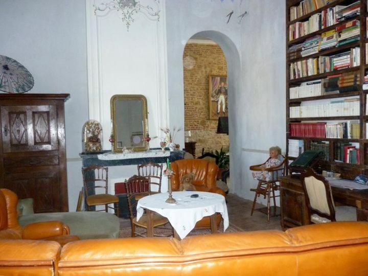 Chateau De Vallègue エクステリア 写真